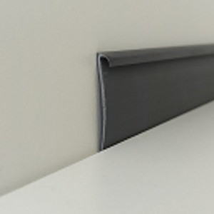 Верхняя планка для коннелюрного плинтуса из ПВХ под ковролин и линолеум 32х3 мм